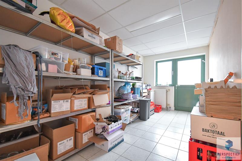 Handelspand/appartement met sterke commerciële uitstraling in Knesselare - 15