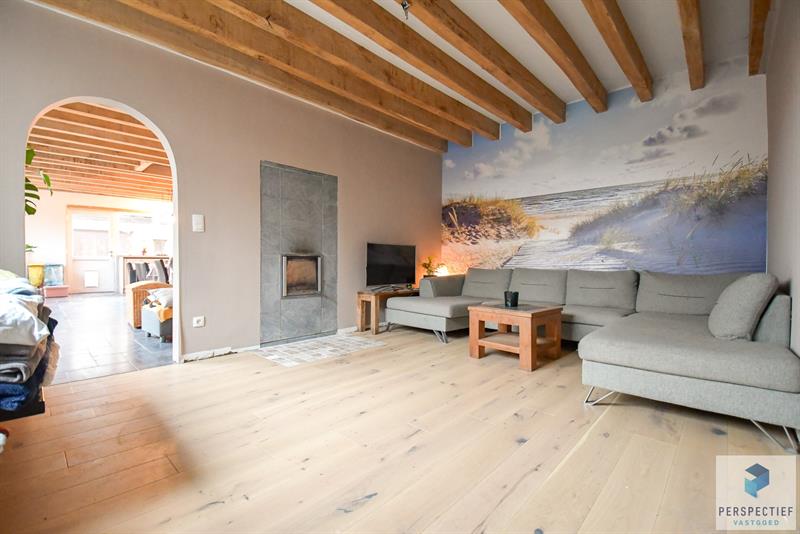 BEZOEKMOMENT WOENSDAG 29/03 VAN 16U TOT 18U | Ruime woning met tuin, kleine weide & bijgebouw gelegen in landelijke omgeving in Oedelem op  1 365 m² - 10