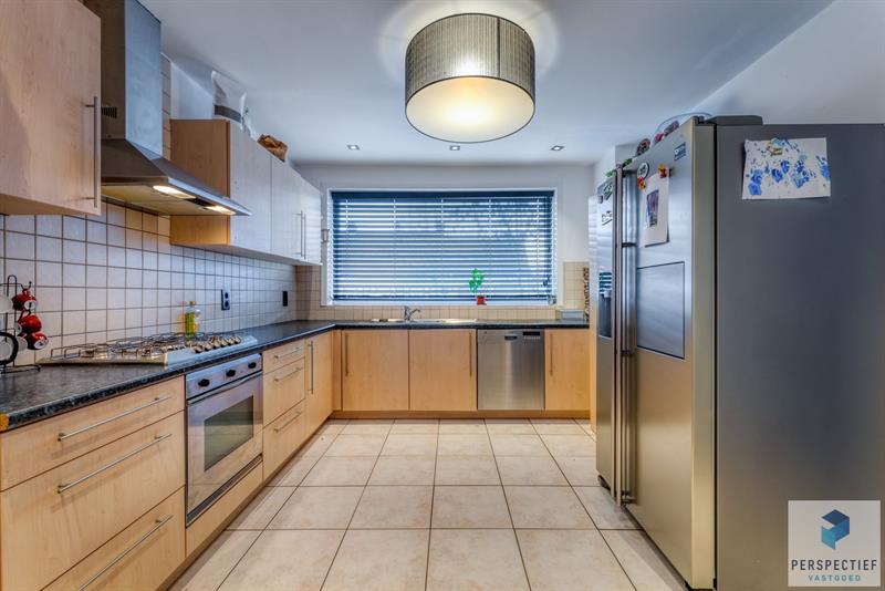 Vernieuwde woning met 4 slpk - garage & tuin in het dorpscentrum van Ramskapelle - 5