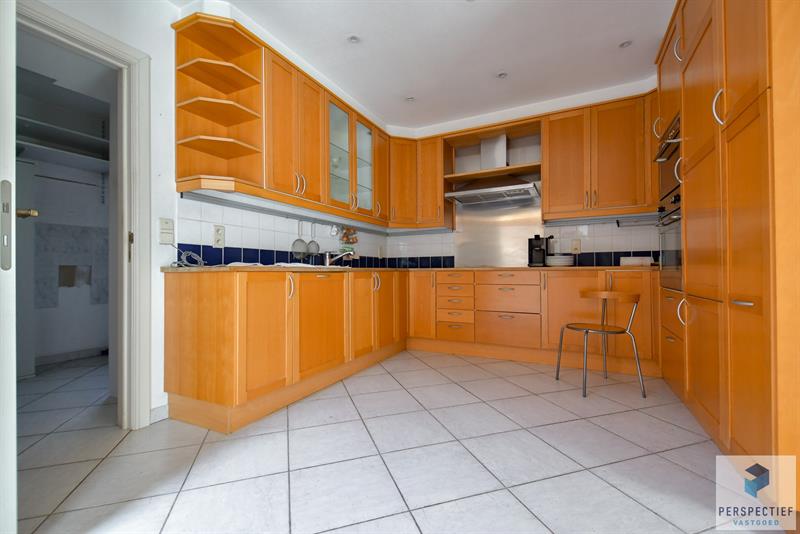 Unieke villa met dubbele garage en opslagplaats/ loods in rustige omgeving - 7