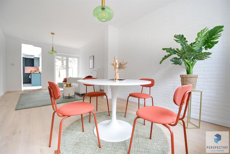 IN OPTIE - COMPROMIS IN OPMAAK | Vernieuwde woning met 3 slaapkamers en ZONGERICHTE tuin met uitweg en GROTE GARAGE - 4