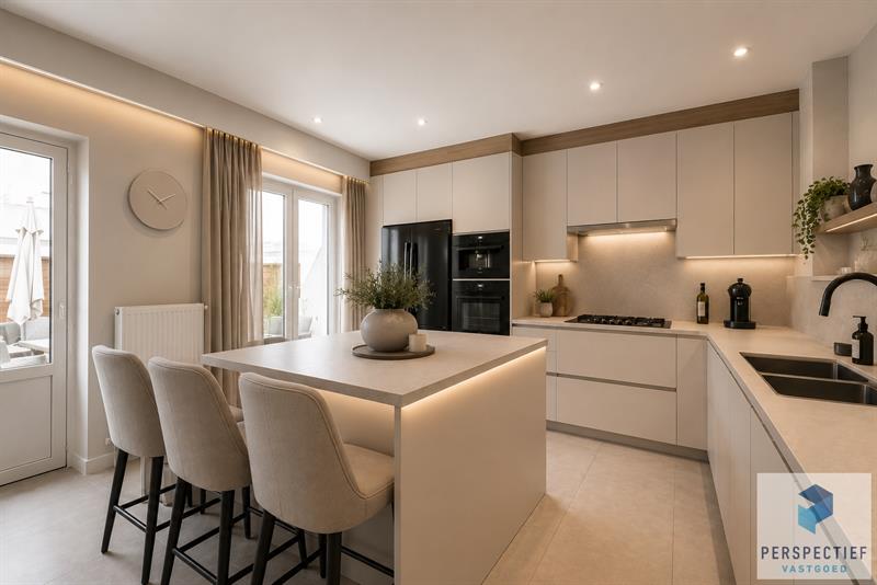 BEZOEKMOMENT ZATERDAG 23/05 VAN 14U TOT 16U | Ruime, instapklare woning met 4 slaapkamers, garage en magazijn op 970 m² - 14