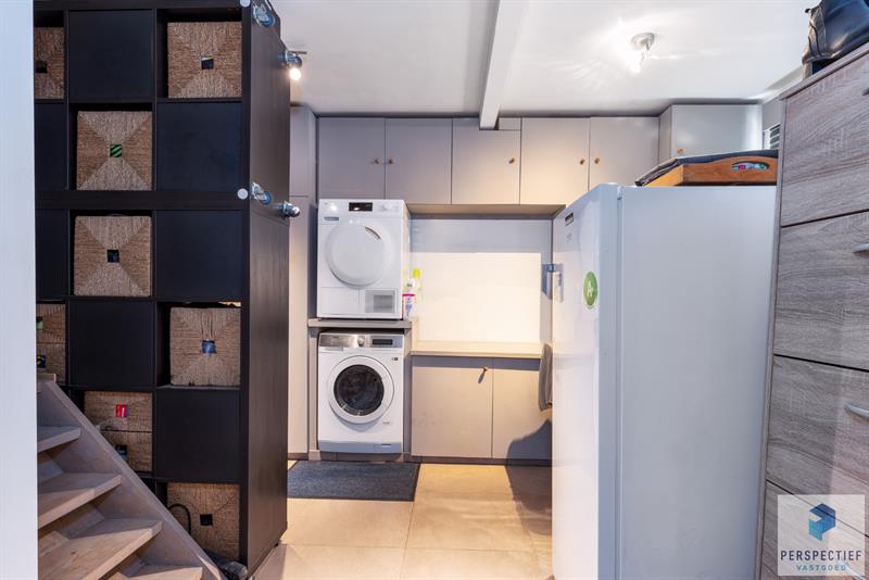 Ruime, instapklare woning met 4 slaapkamers, garage en magazijn op 970 m² - 19