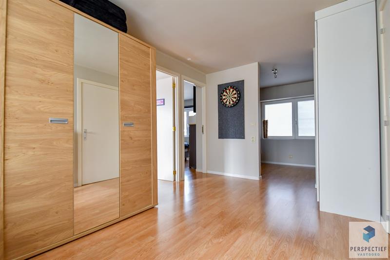 Rustig gelegen ruime halfopen woning met uitweg & bijgebouw/garage - 15