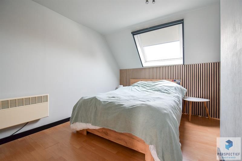 Rustig gelegen ruime halfopen woning met uitweg & bijgebouw/garage - 19