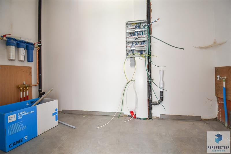 BEZOEKMOMENT ZATERDAG 06/06 VAN 9U TOT 11U | Rustig gelegen afgewerkte moderne nieuwbouwwoning (BEN) met garage en tuin - 9