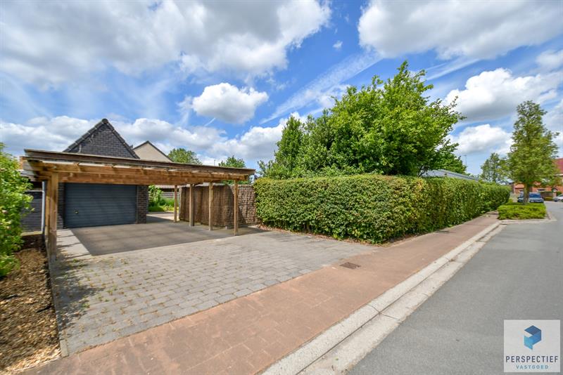 Centraal gelegen woning op ruim perceel met verkavelingspotentieel in Oedelem - 8