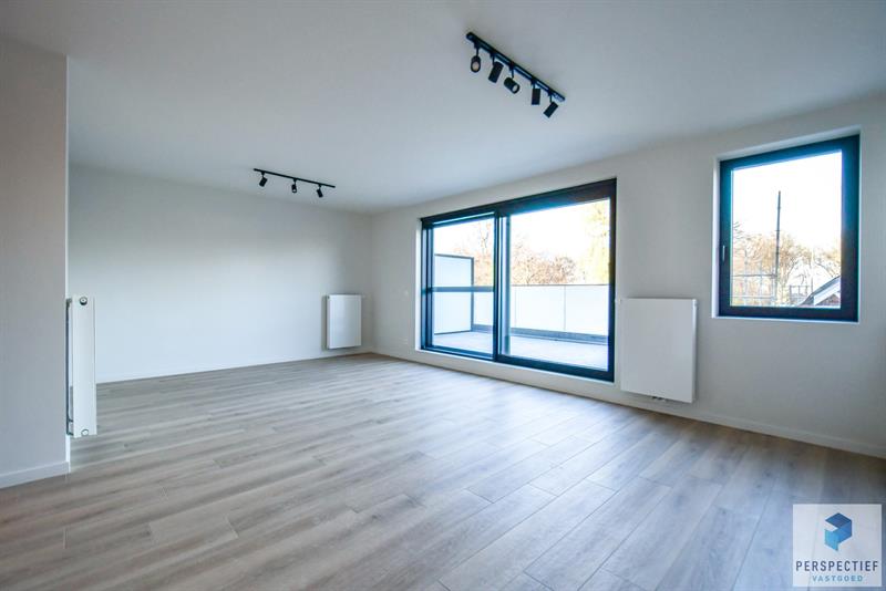 BEZOEKMOMENT WOENSDAG 17/06 VAN 16U30 TOT 18U | RECENT ENERGIEZUINIG APPARTEMENT met TERRAS & AUTOSTAANPLAATS - 3