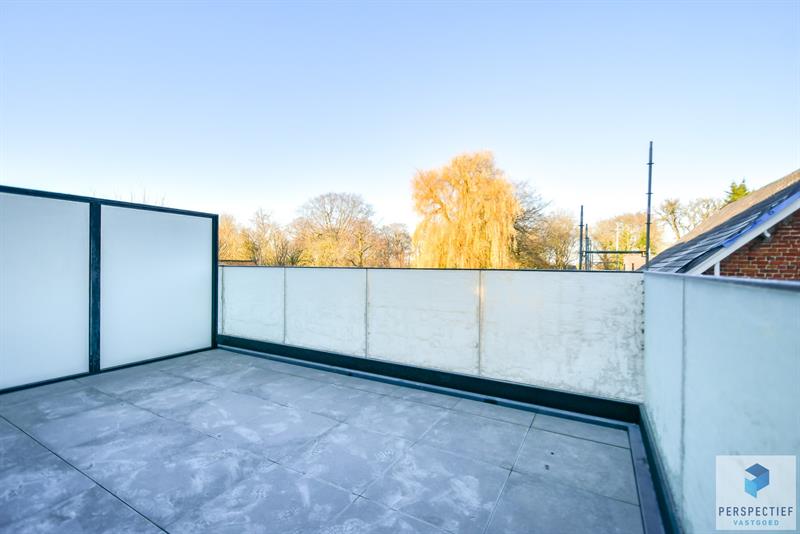 BEZOEKMOMENT WOENSDAG 17/06 VAN 16U30 TOT 18U | RECENT ENERGIEZUINIG APPARTEMENT met TERRAS & AUTOSTAANPLAATS - 2