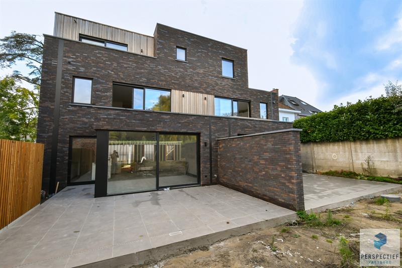 BEZOEKMOMENT WOENSDAG 17/06 VAN 16U30 TOT 18U | RECENT ENERGIEZUINIG APPARTEMENT met TERRAS & AUTOSTAANPLAATS - 17