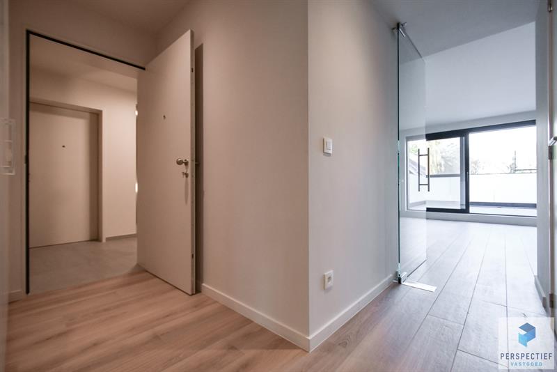 BEZOEKMOMENT WOENSDAG 17/06 VAN 16U30 TOT 18U | RECENT ENERGIEZUINIG APPARTEMENT met TERRAS & AUTOSTAANPLAATS - 16