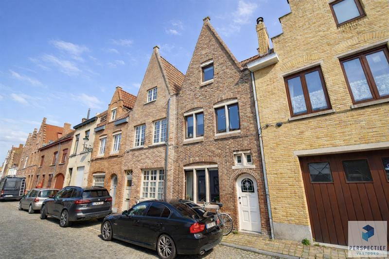 Mooie INSTAPKLARE stadswoning met 3 slpk en koer - 1