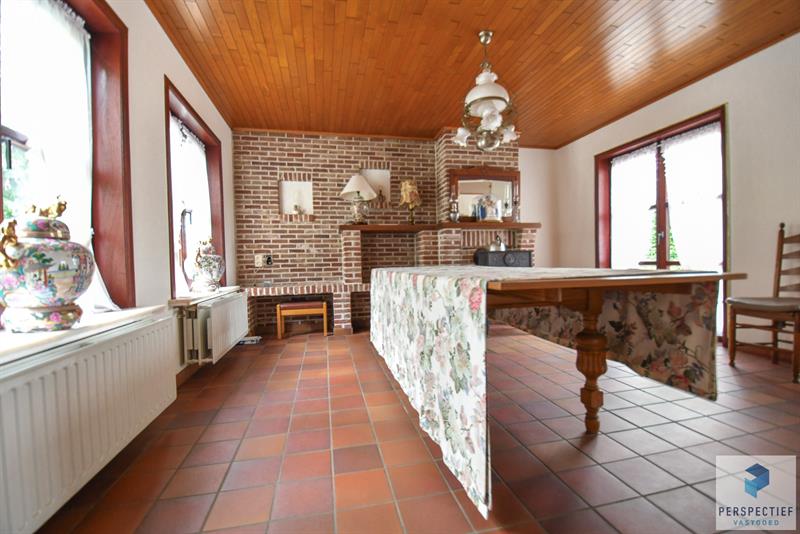 Ruime charmante villa met 4 GROTE slaapkamers, garage,  tuin en bijhuis in rustige en landelijk omgeving. - 6