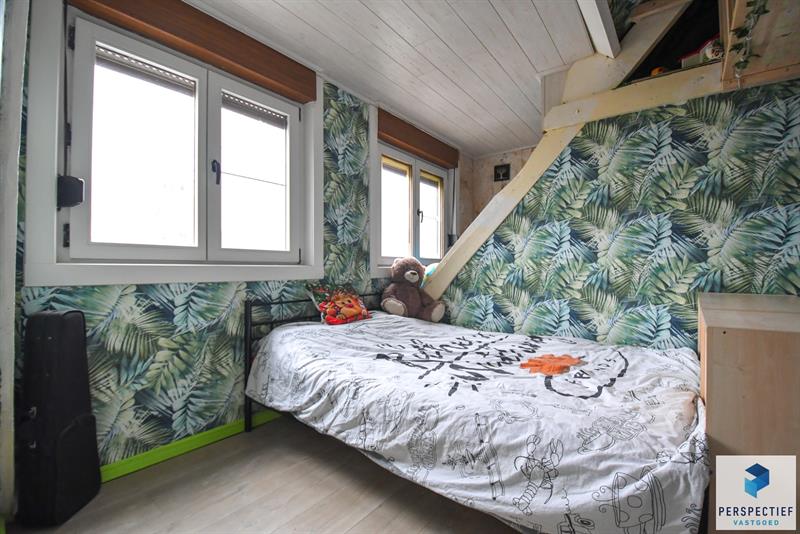 Landelijk gelegen ruime woning met tuin, kleine weide & bijgebouw gelegen in Oedelem op  1 365 m² - 18