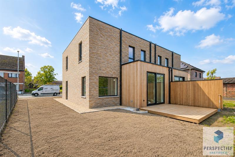 Rustig gelegen afgewerkte moderne nieuwbouwwoning (BEN) met garage en tuin - 2