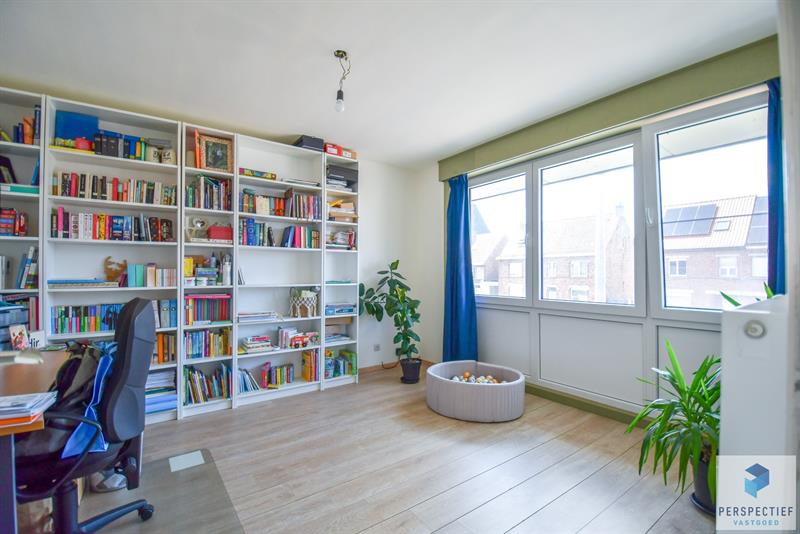 RUIME LICHTRIJKE WONING met 3 SLPKS, GARAGE en grote TUIN - 16