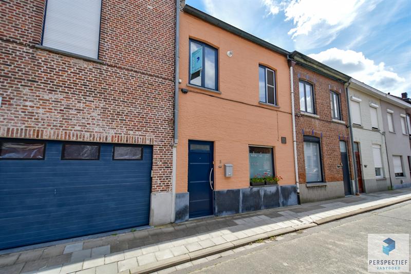 Mooie ruime instapklare woning met grote stadskoer - 3