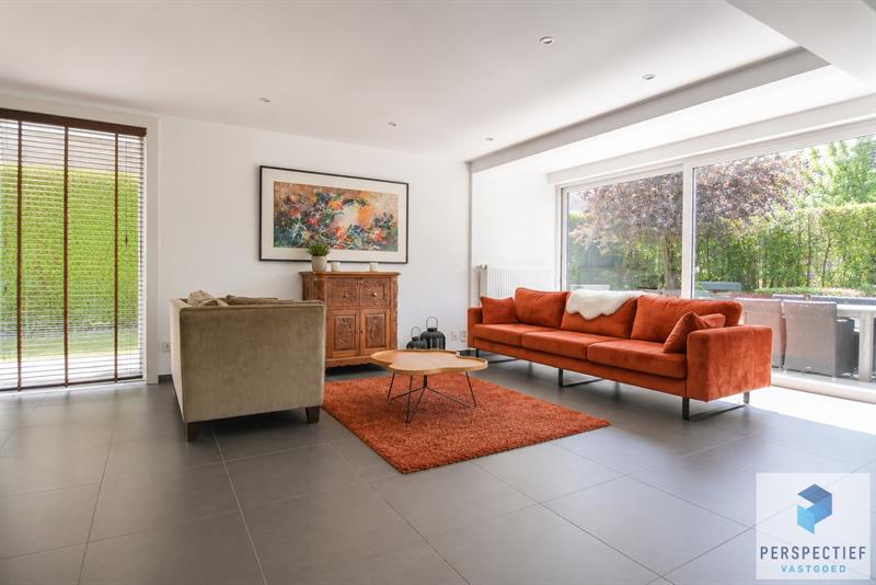 Ruime (254m²) instapklare gezinswoning met 4 slaapkamers, zwembad en poolhouse - 11