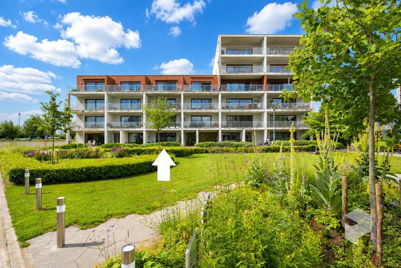 Mooi ruim appartement met tuin, ruim terras en 2 slaapkamers