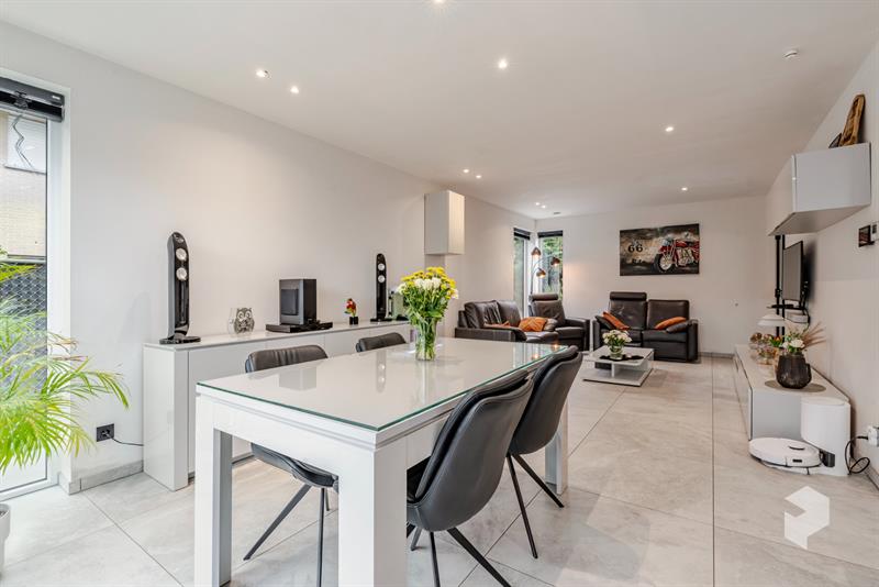 Recente (bj. 2023) royale woning met 4 SLPK (5 mogelijk) en grote tuin (EPC A)