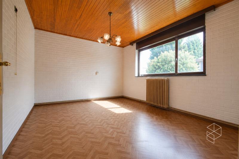 Centraal gelegen gelijkvloerse woning met royale tuin op 1636m² - 10