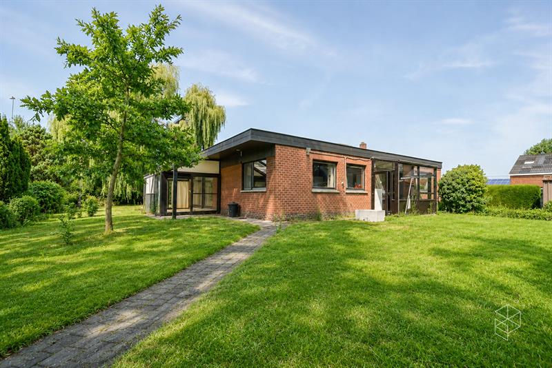 Centraal gelegen gelijkvloerse woning met royale tuin op 1636m² - 2