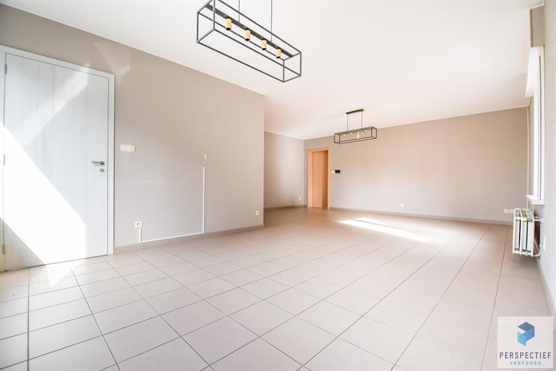 Instapklare GROTE (227m²) halfopen bebouwing (BJ 2001) met 4 slpks, dubbele garage & tuin - 8