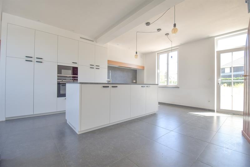 Ruime charmante woning met 4 GROTE slaapkamers, garage en een grote zuidwest gerichte tuin - 6
