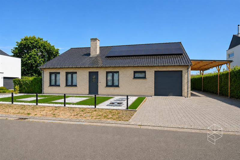 UITSTEKEND GELEGEN WONING (BJ2006) met 3 SLPK en TUIN - 1