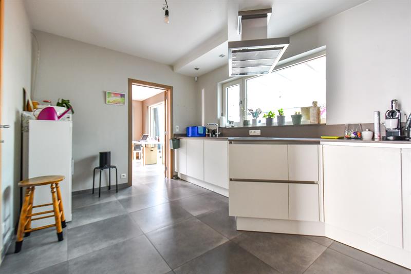 Grote woning met 4 slpk en grote tuin - 7