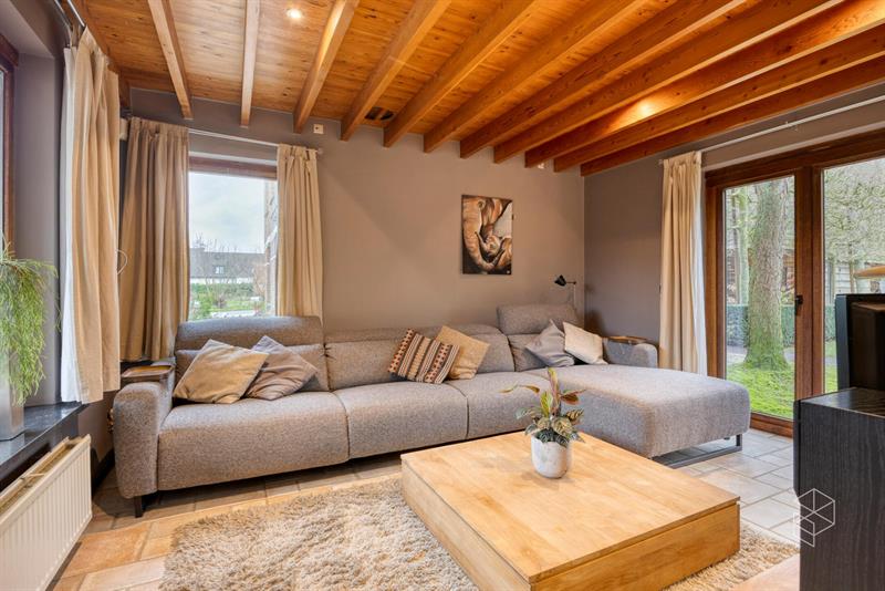 Karaktervolle villa met polyvalent bijgebouw, zwemvijver & aangelegde tuin met uitweg op 4.009m² - 27