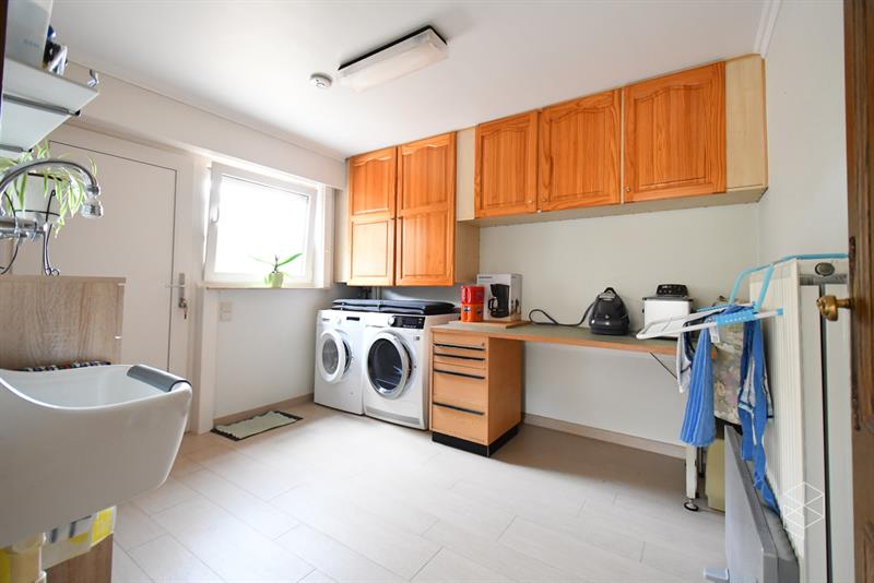 IN OPTIE NA 5 WEKEN - COMPROMIS IN OPMAAK | Ruime woning met grote tuin te Oostkamp - 9