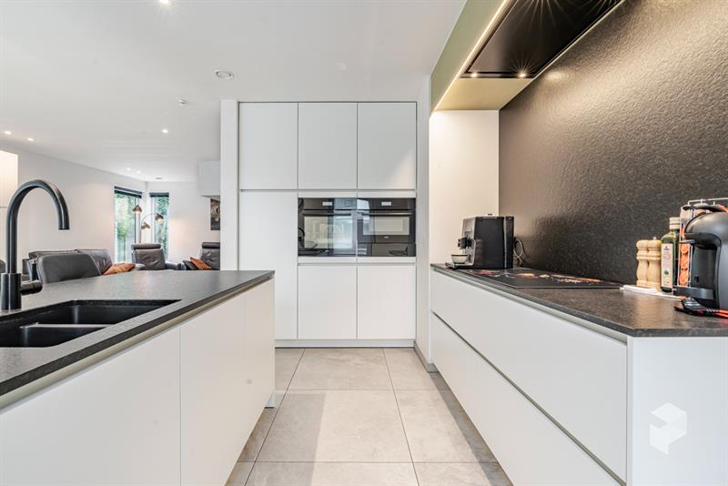 Recente (bj. 2023) royale woning met 4 SLPK (5 mogelijk) en grote tuin (EPC A) - 9