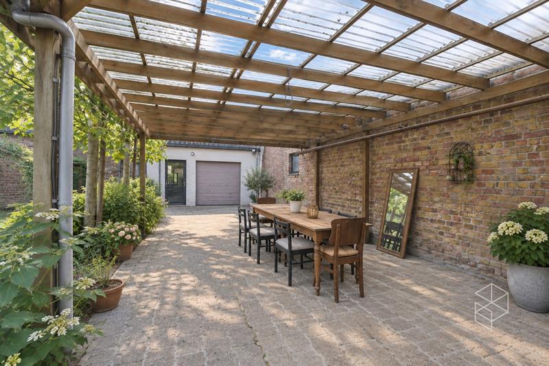IN OPTIE - COMPROMIS IN OPMAAK | Karaktervolle villa met polyvalent bijgebouw, zwemvijver & aangelegde tuin met uitweg op 4.009m² - 7