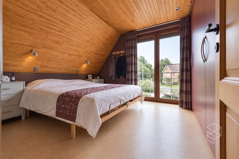 IN OPTIE - COMPROMIS IN OPMAAK | Karaktervolle villa met polyvalent bijgebouw, zwemvijver & aangelegde tuin met uitweg op 4.009m² - 21