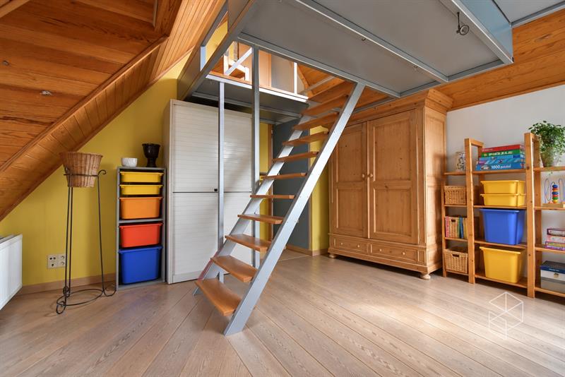 IN OPTIE - COMPROMIS IN OPMAAK | Karaktervolle villa met polyvalent bijgebouw, zwemvijver & aangelegde tuin met uitweg op 4.009m² - 23