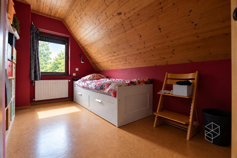 IN OPTIE - COMPROMIS IN OPMAAK | Karaktervolle villa met polyvalent bijgebouw, zwemvijver & aangelegde tuin met uitweg op 4.009m² - 26
