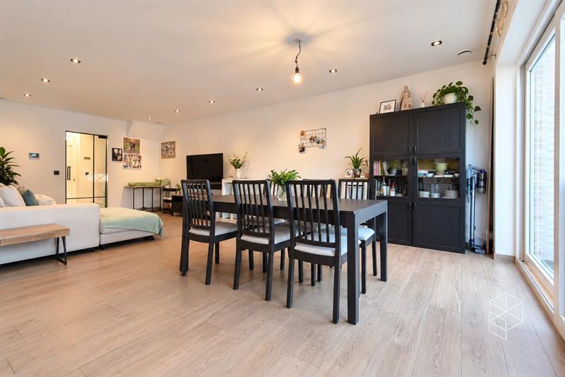 IN OPTIE - COMPROMIS IN OPMAAK | Recente (bj. 2024) royale woning  met 4  slaapkamers en tuin op uiterst rustige locatie - 3