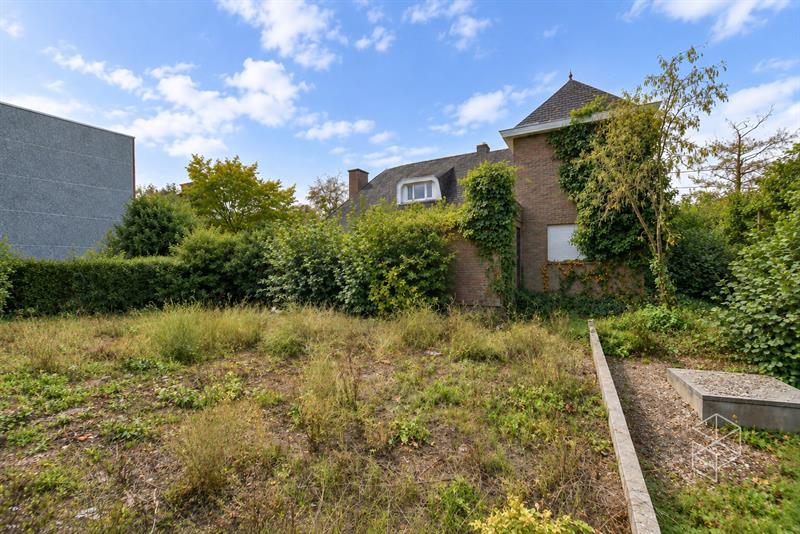 Te renoveren landelijk gelegen charmante woning te Hertsberge
