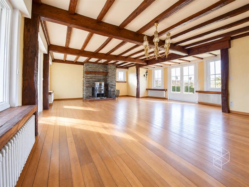 Te renoveren landelijk gelegen charmante woning te Hertsberge