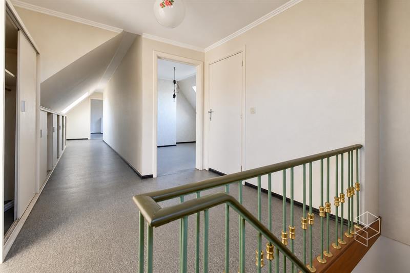 Te renoveren landelijk gelegen charmante woning te Hertsberge - 10