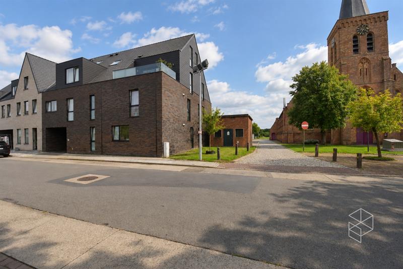 BEZOEKMOMENT VLOZET | RUIM LICHTRIJK GELIJKVLOERS APPARTEMENT MET 2 SLKPS EN GROOT TERRAS - 1