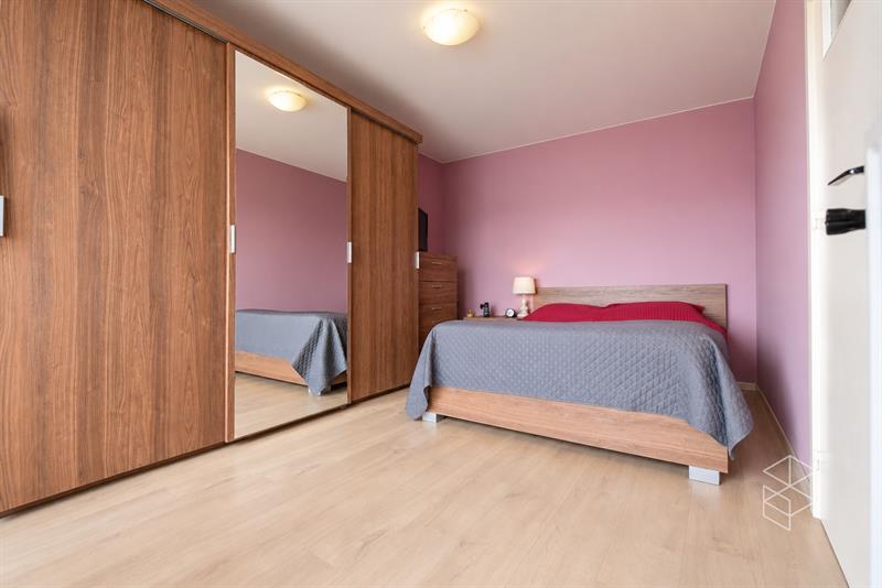 Lichtrijk hoekappartement met 2 slaapkamers en terras op topligging in Assebroek - 7