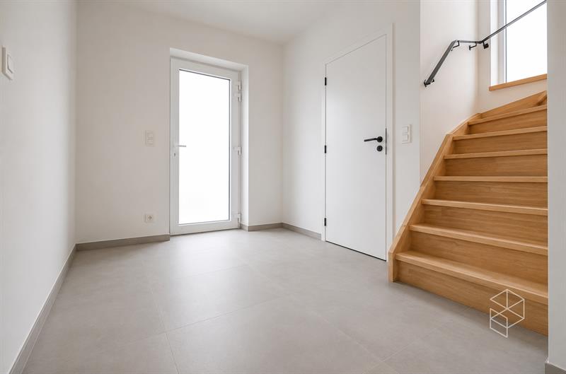MODERNE HALFOPEN NIEUWBOUWWONING – AANKOOP AAN 6% BTW MOGELIJK - 8