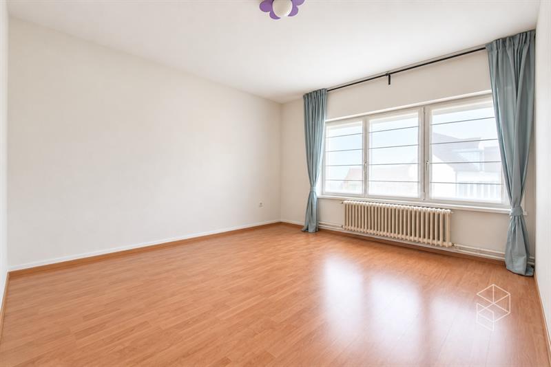 UITSTEKEND GELEGEN WONING met GROTE TUIN op 1015m2 - 12