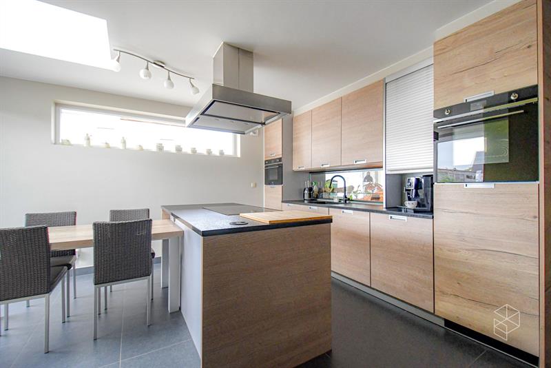 UITSTEKEND GELEGEN WONING met GROTE TUIN op 1015m2 - 9