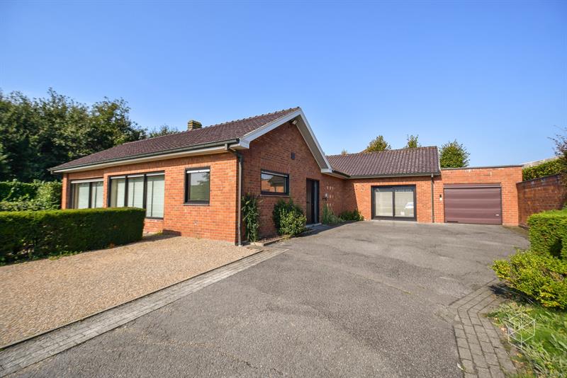 Grote goed onderhouden woning met 3 slpk, tuin en grote garage - 18