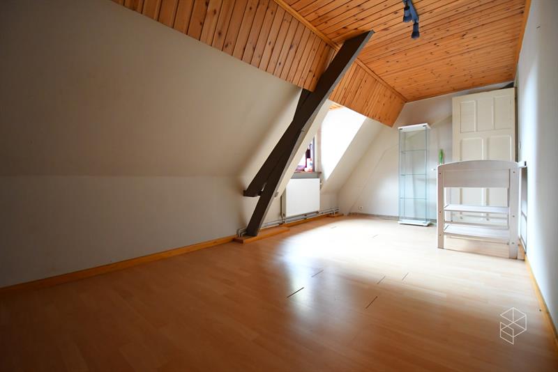 Goed onderhouden woning met 3 slpk, tuin oprit en bijgebouw - 10
