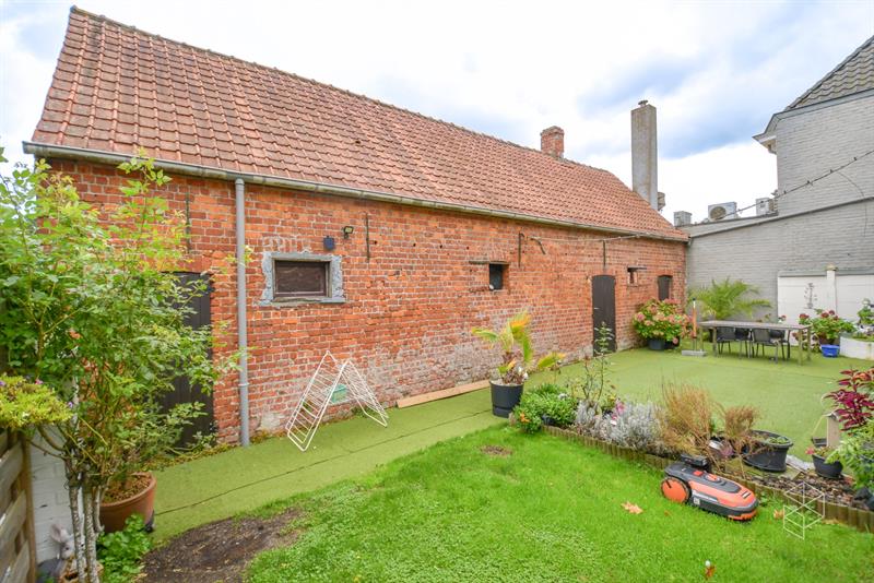 Goed onderhouden woning met 3 slpk, tuin oprit en bijgebouw - 3