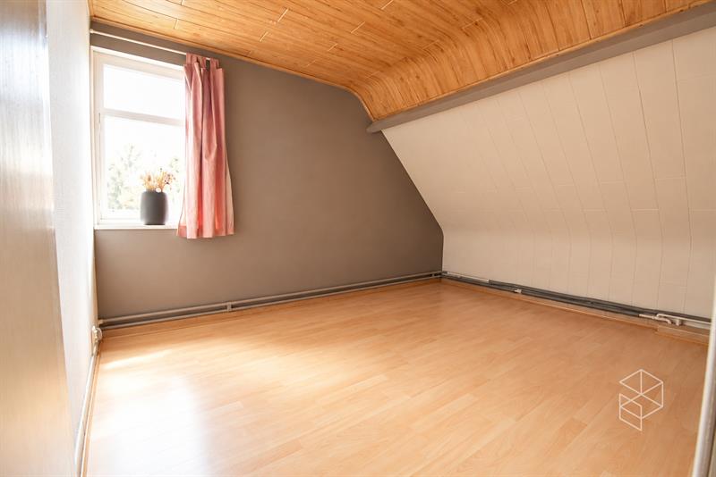 Goed onderhouden woning met 3 slpk, tuin oprit en bijgebouw - 8